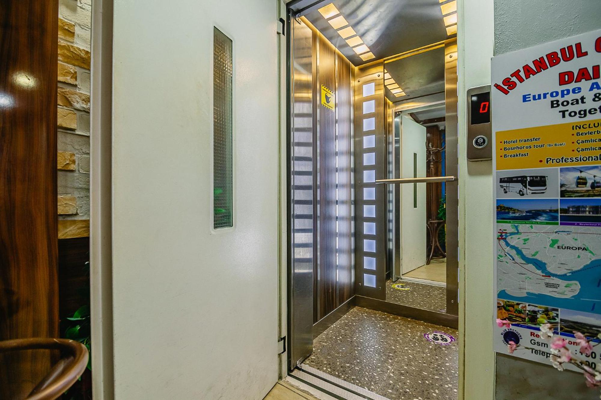 Galataport Flat Company Aparthotel Istanboel Buitenkant foto